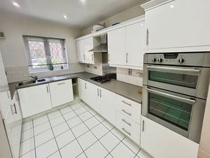Kitchen- click for photo gallery